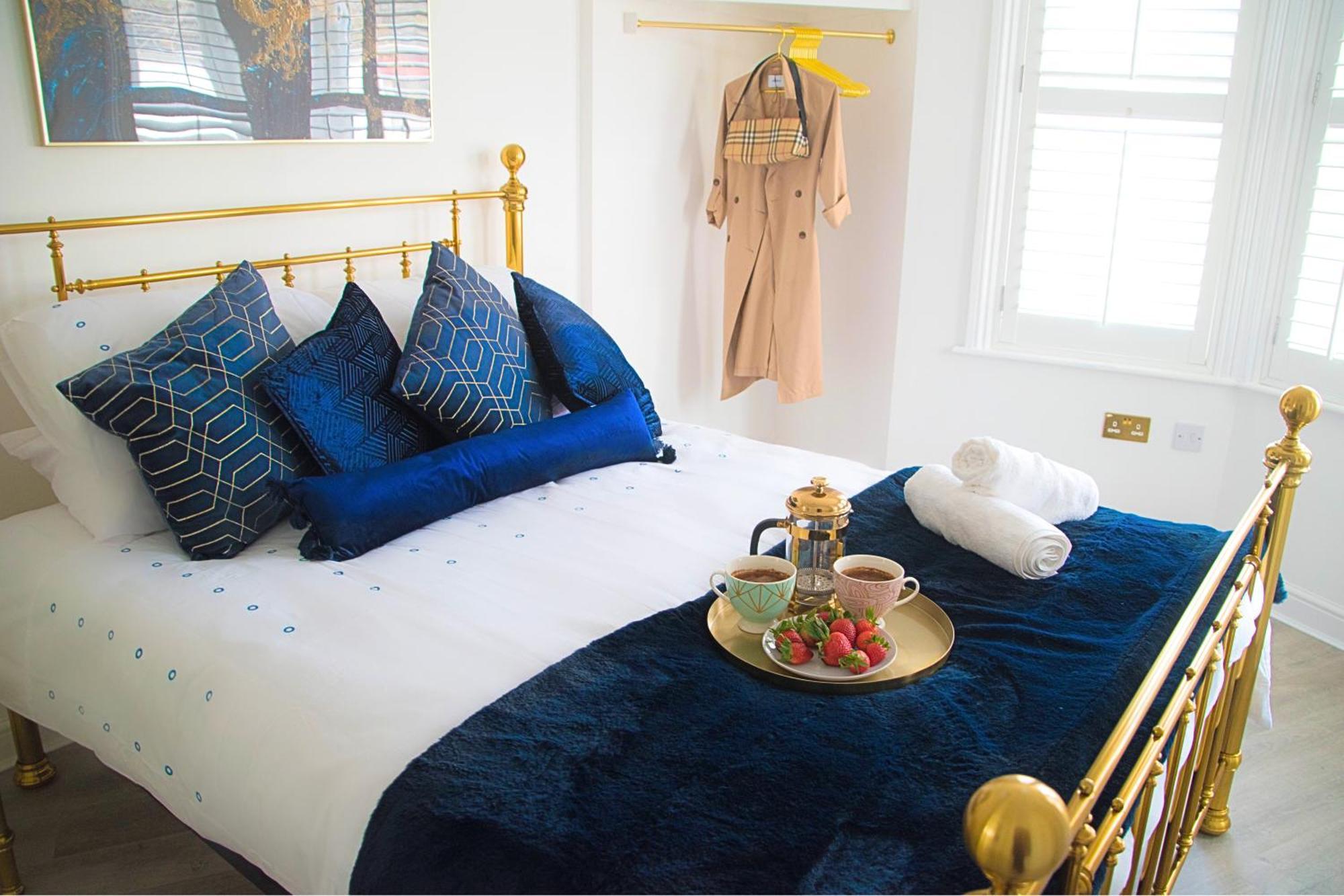 Modern Town Centre Flat - Free Shared Parking, King Size Bed, 5 Minutes Walk To Beach Bornemouth Extérieur photo